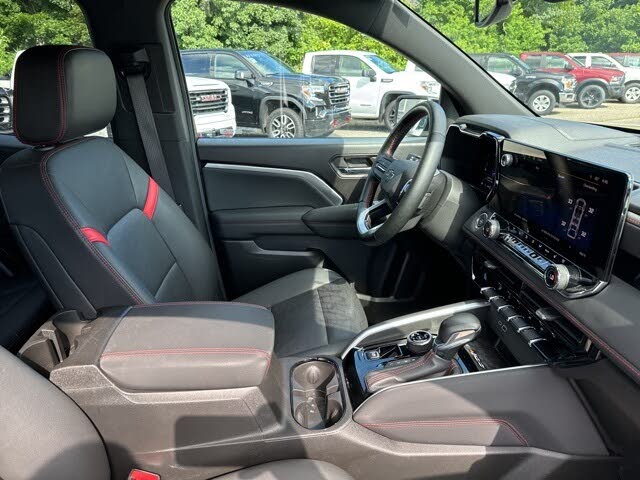 2023 Chevrolet Colorado Z71 Crew Cab 4WD3