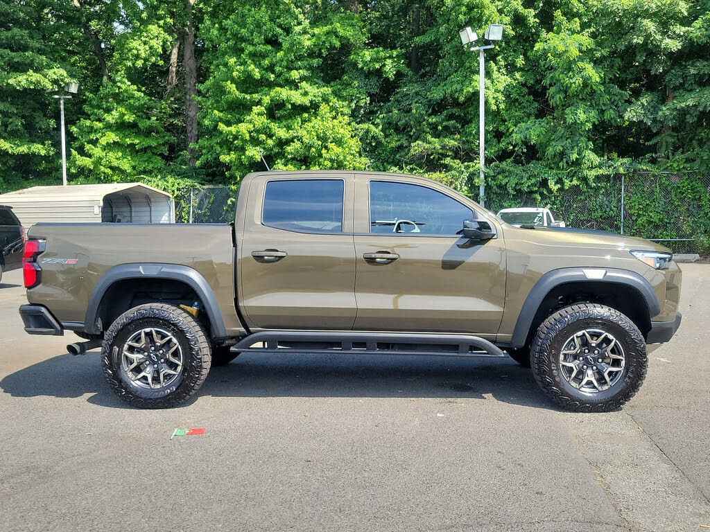 2023 Chevrolet Colorado ZR2 Crew Cab 4WD2
