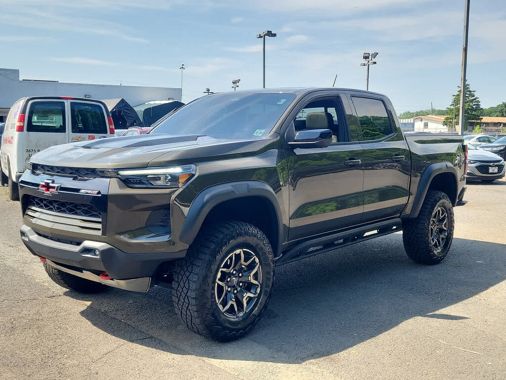 2023 Chevrolet Colorado ZR2 Crew Cab 4WD2