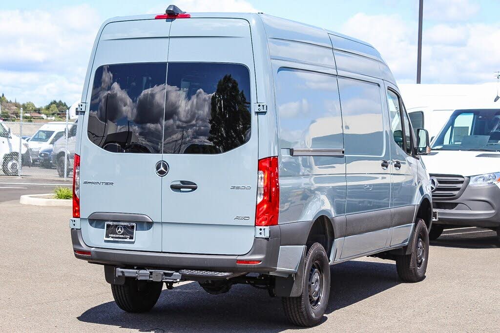 2024 Mercedes-Benz Sprinter 2500 144 Crew Van AWD