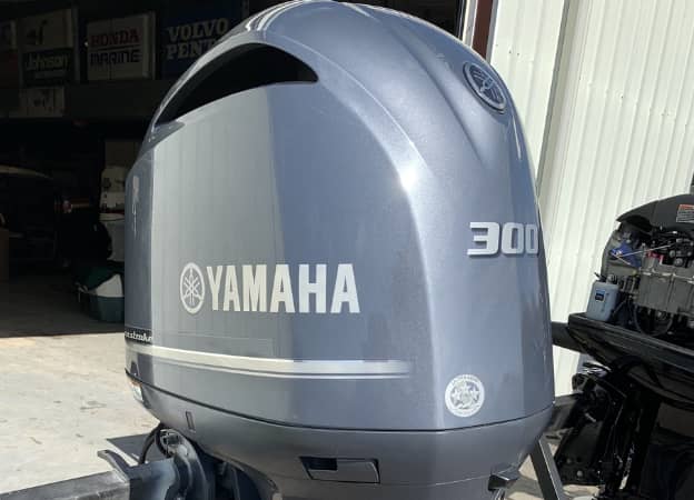 ★最終訳有り売り切り価格 .YAMAHA FP-300MN 手渡しOK ☆最終訳有り売り切り価格 .YAMAHA FP-300MN 手渡しOK ギター